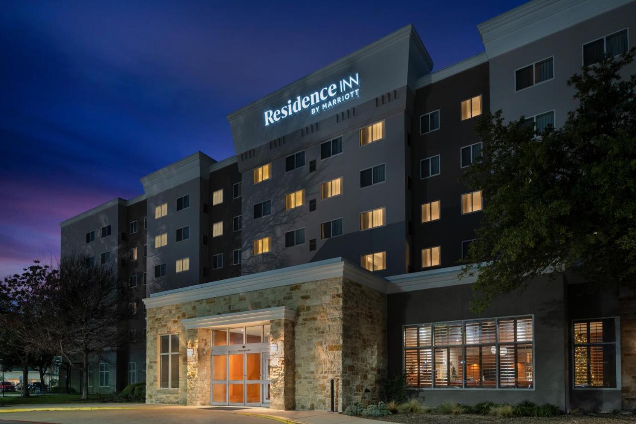 Residence Inn By Marriott San Antonio Six Flags At The Rim Exteriör bild